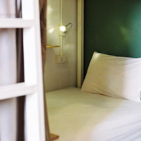 Baan Baan Hostel - Sha Plus Phuket Екстериор снимка