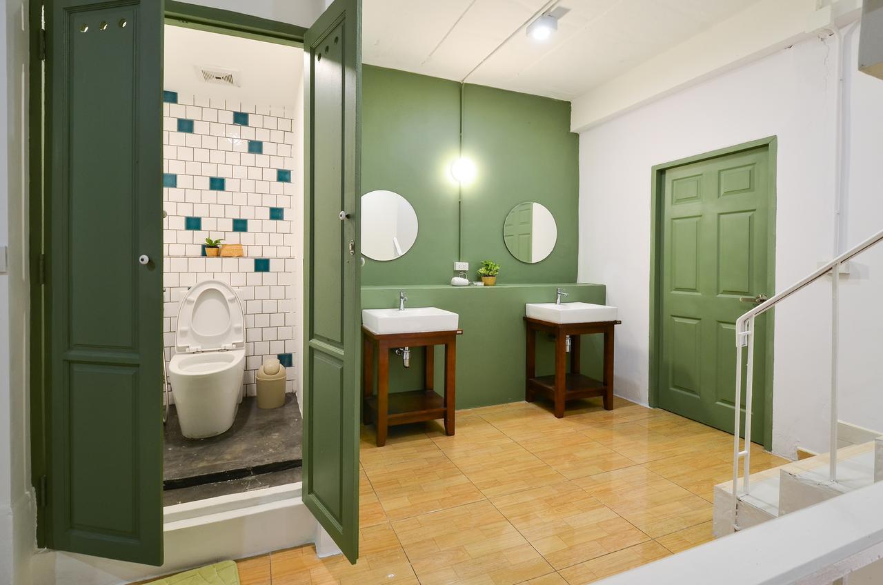 Baan Baan Hostel - Sha Plus Phuket Екстериор снимка