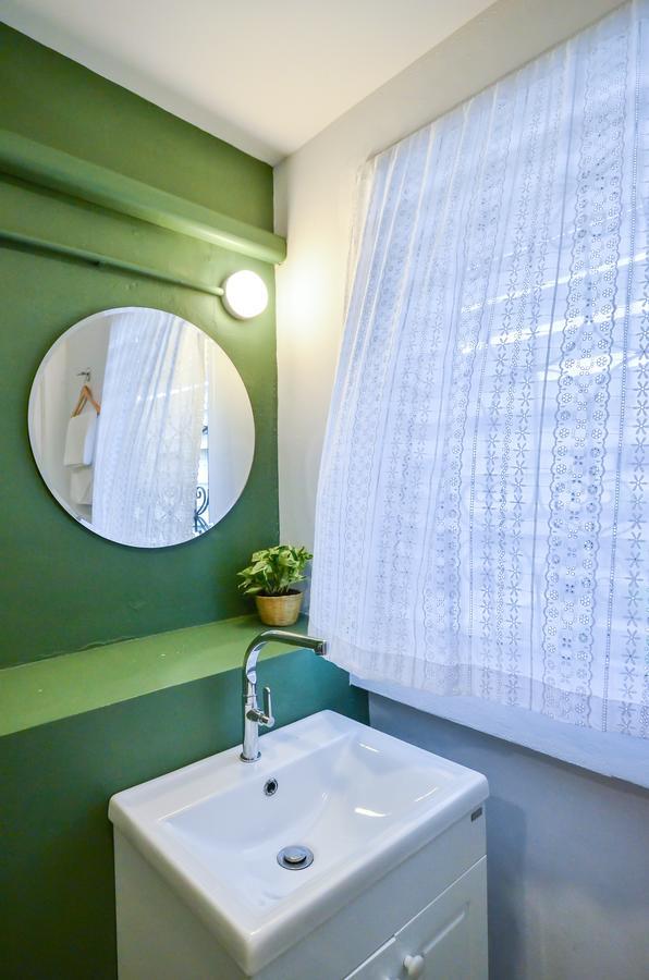 Baan Baan Hostel - Sha Plus Phuket Екстериор снимка
